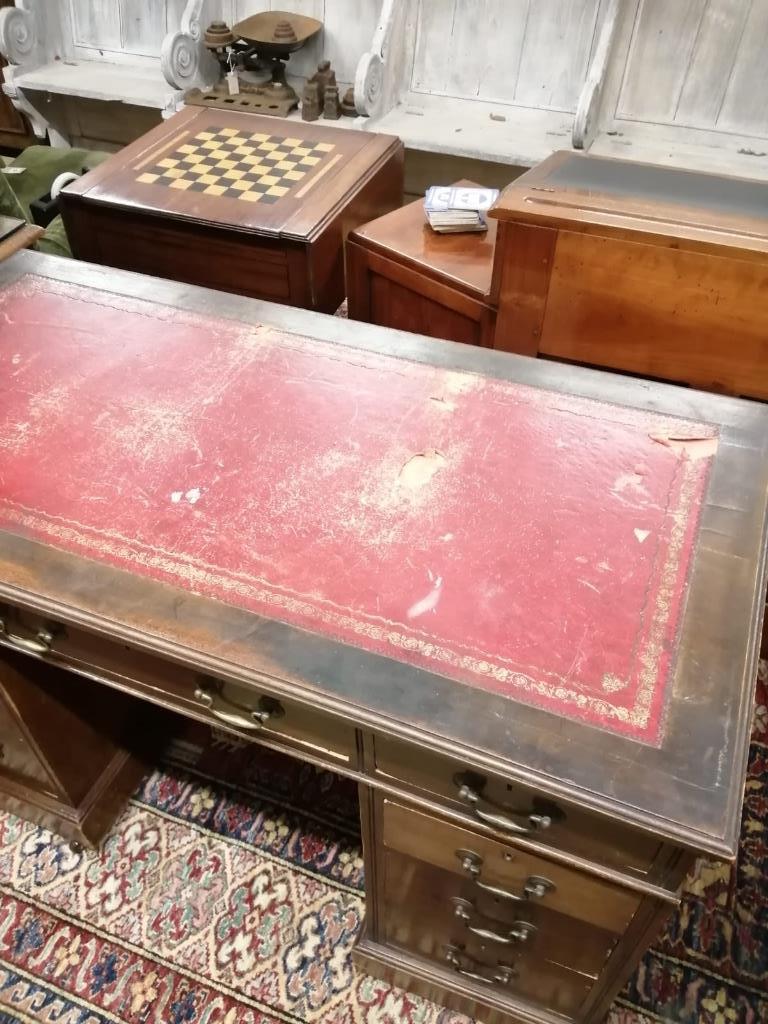 An early 20th century mahogany pedestal desk, length 120cm, depth 61cm, height 75cm